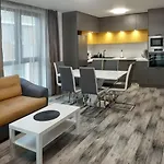 Apartment апаратамент Deluxe1 *