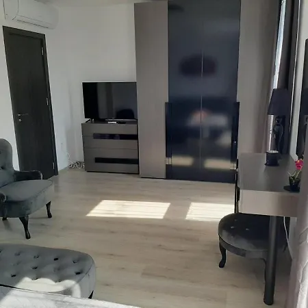 Apartamento апаратамент Deluxe1 Saints Constantine and Helena